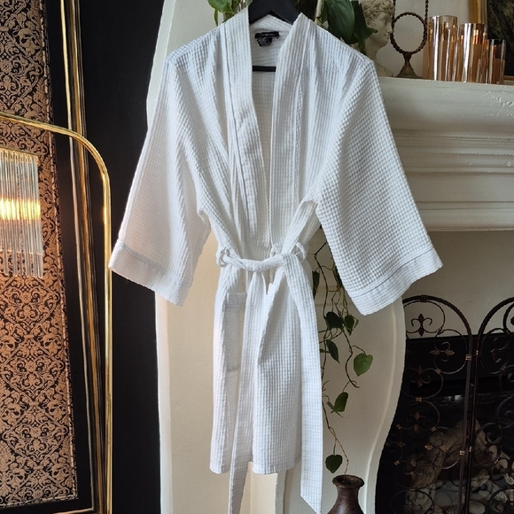 White Waffle Knit Robe - Picture 1 of 3